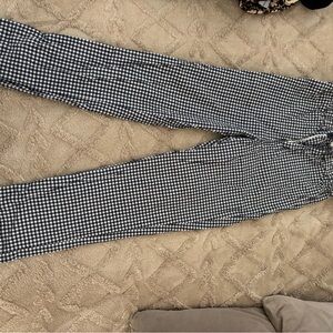 Brandy Melville Black and White gingham Cropped Pants